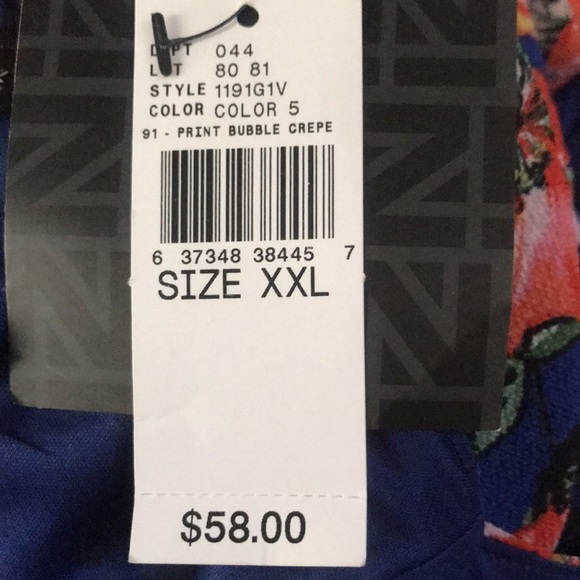 IZ Byer Beautiful floral dress add to your collection :) - Picture 8 of 9